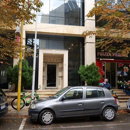 Top Location Kristi Apartments 05 تيرانا المظهر الخارجي الصورة