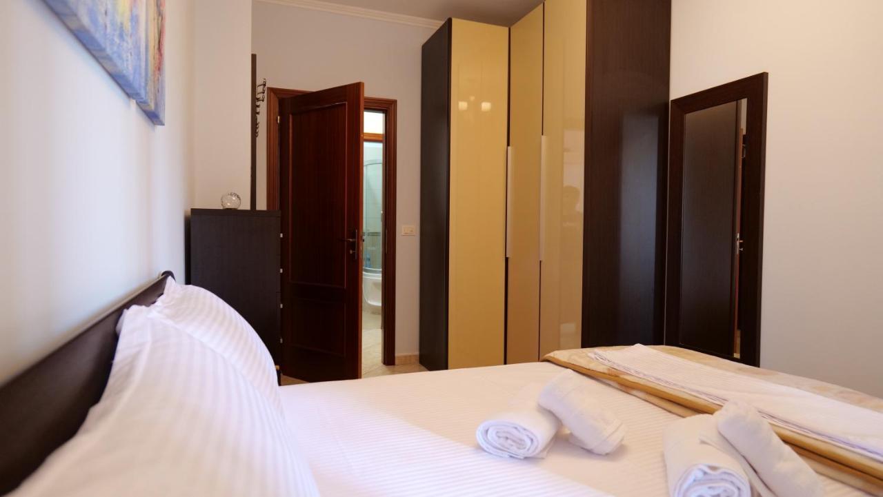 Top Location Kristi Apartments 05 تيرانا المظهر الخارجي الصورة