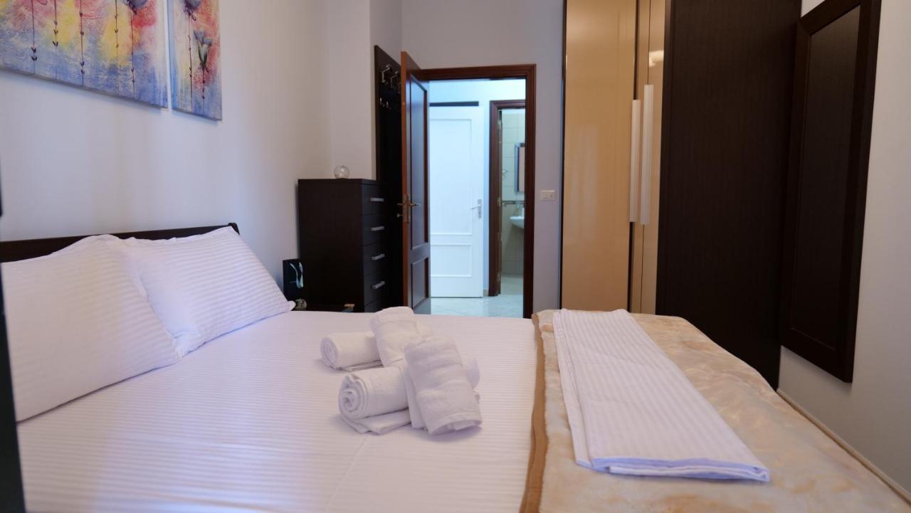 Top Location Kristi Apartments 05 تيرانا المظهر الخارجي الصورة
