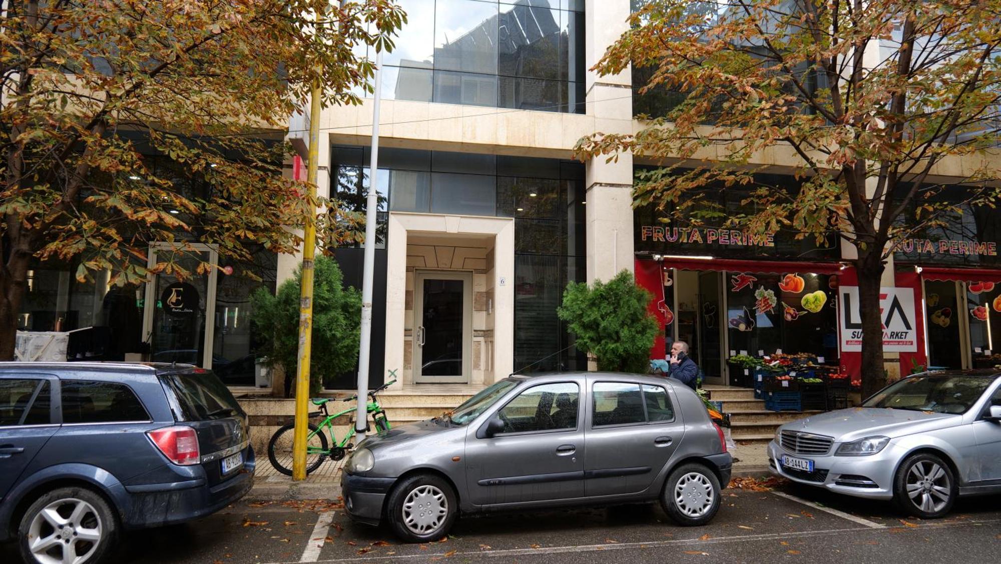 Top Location Kristi Apartments 05 تيرانا المظهر الخارجي الصورة